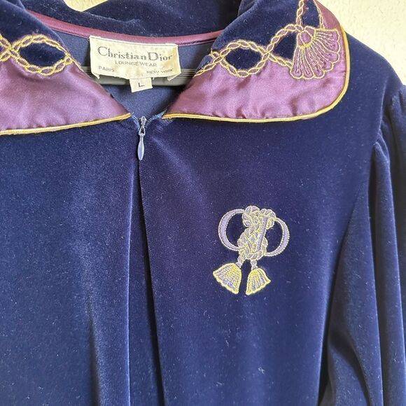 Christian Dior Lounge gown - Picture 3 of 5